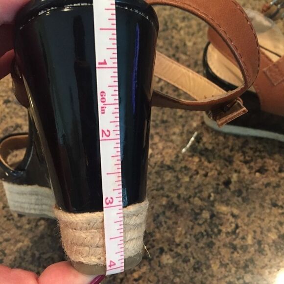 Montego Bay Club Black and Tan Sandals - Picture 6 of 7